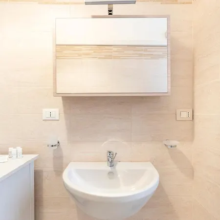 Apartament Hostly - Michelangelo Midtown-center Of